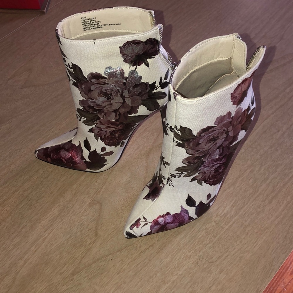 Women’s 6 inch floral booty